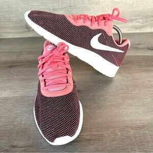 Nike Womens Tanjun BV7432-002 Pink Running Shoes Sneakers Size 9.5